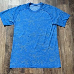 Men’s Lululemon T Shirt
